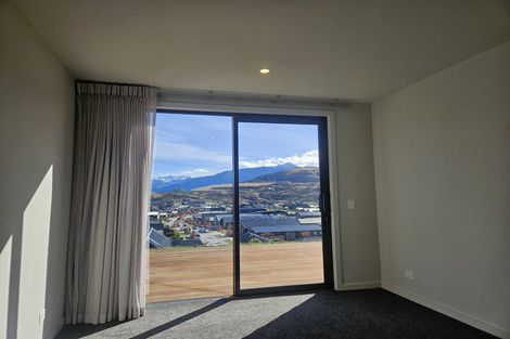 Photo of property in 141 Spur Ridge Rise, Jacks Point, 9371