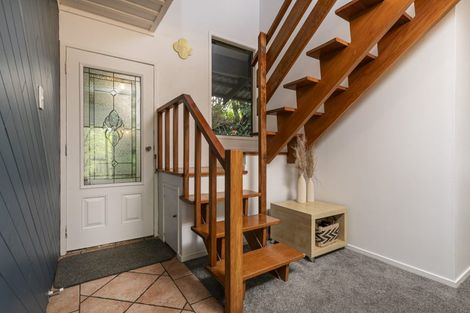 Photo of property in 2/7 Springfield Street, Forrest Hill, Auckland, 0620