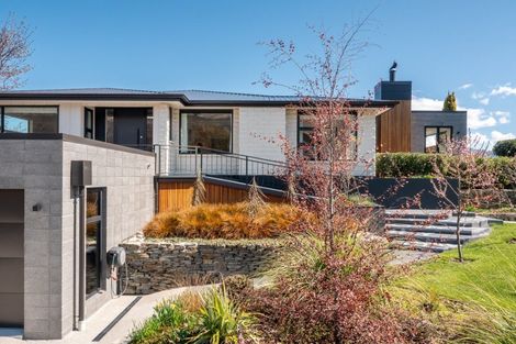 Photo of property in 15 Bracken Street, Arrowtown, 9302