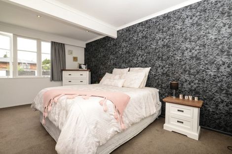 Photo of property in 92 Dinsdale Road, Dinsdale, Hamilton, 3204