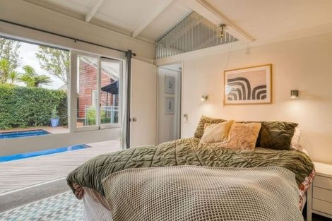 Photo of property in 279 Royal Road, Massey, Auckland, 0614