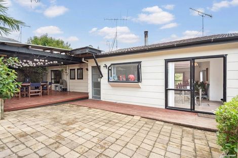 Photo of property in 12 Kearney Place, Massey, Auckland, 0614