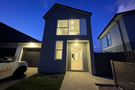 Photo of property in 14 Koreke Close, Kenepuru, Porirua, 5022