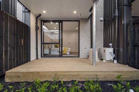 Photo of property in 5/32a Westgate Drive, Massey, Auckland, 0614