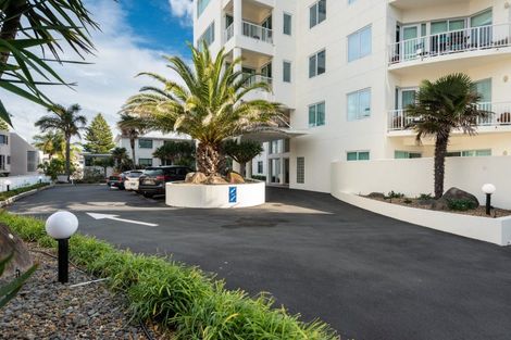 Photo of property in 31/12 Maunganui Road, Mount Maunganui, 3116