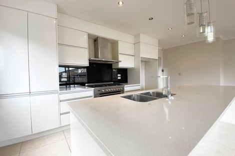 Photo of property in 13 Cranford Drive, Flat Bush, Auckland, 2019