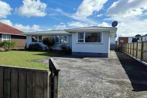 Photo of property in 112 Edgewater Drive, Pakuranga, Auckland, 2010