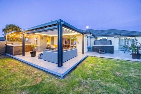 Photo of property in 2 Aparima Place, Awatoto, Napier, 4110