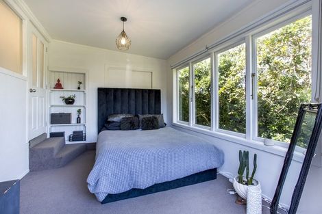 Photo of property in 37 Makiri Street, Helensville, 0800