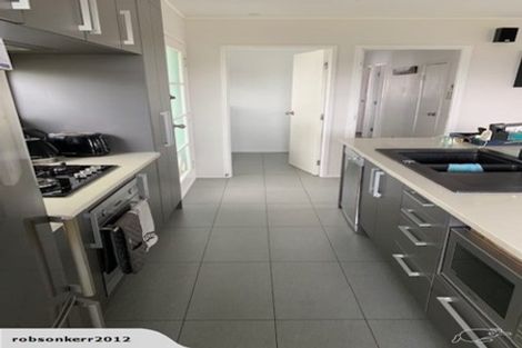 Photo of property in 31 Blanche Way, Half Moon Bay, Auckland, 2012