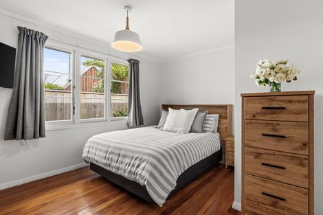 Photo of property in 5 Arataki Road, Havelock North, 4130