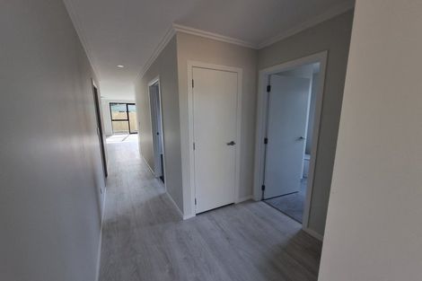Photo of property in 7u4 Sare Crescent, Fairfield, Hamilton, 3214