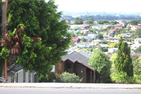 Photo of property in 115 Sunset Road, Totara Vale, Auckland, 0632