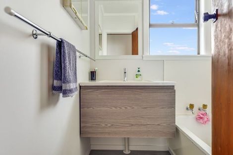 Photo of property in 40 Montgomery Crescent, Bader, Hamilton, 3206