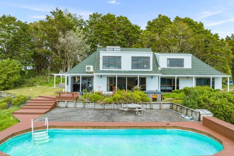Photo of property in 338 Wairere Road, Waitakere, Henderson, 0782