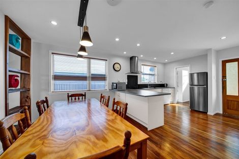 Photo of property in 3 Murray Avenue, Hawera, 4610