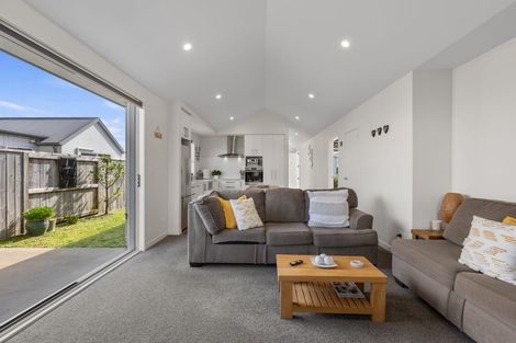 Photo of property in 10 Chain Place, Papamoa, 3118