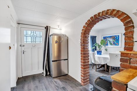 Photo of property in 52 College Street, Caversham, Dunedin, 9012
