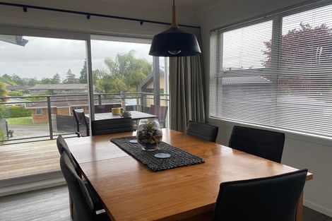 Photo of property in 32 Marnane Terrace, St Andrews, Hamilton, 3200