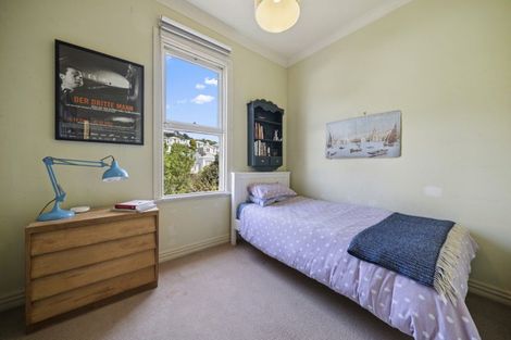 Photo of property in 160a Tasman Street, Mount Cook, Wellington, 6021