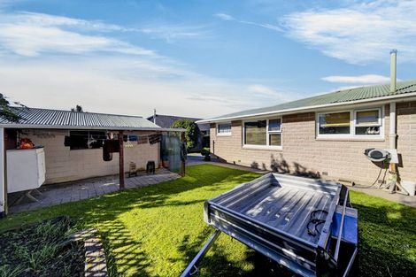 Photo of property in 77 Cutts Road, Russley, Christchurch, 8042