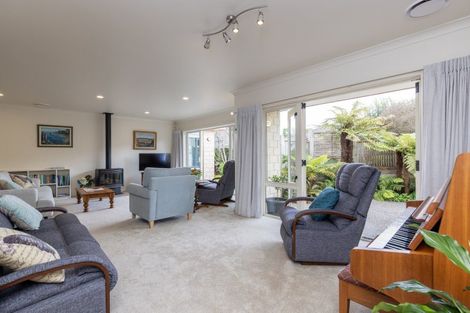Photo of property in 29 Avion Terrace, Raumati Beach, Paraparaumu, 5032