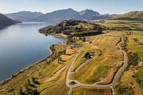 Photo of property in 6 Nathanael Place, Drift Bay, Queenstown, 9371