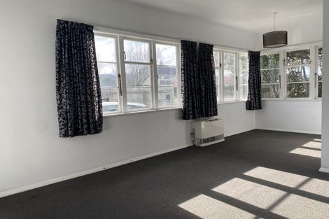 Photo of property in 871 High Street, Boulcott, Lower Hutt, 5011