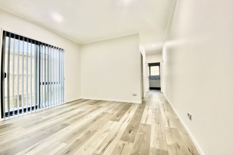 Photo of property in 5 Cloonlyon Drive, Flat Bush, Auckland, 2019