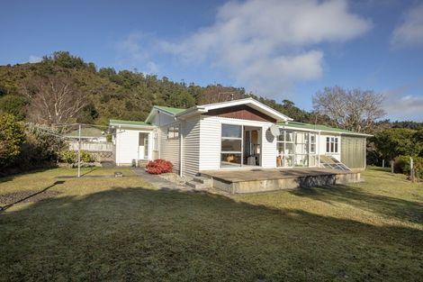 Photo of property in 57 Hine Road, Wainuiomata, Lower Hutt, 5014
