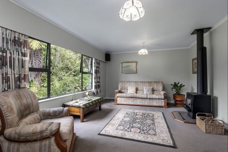 Photo of property in 2 Te Kawau Pass, Greenhithe, Auckland, 0632