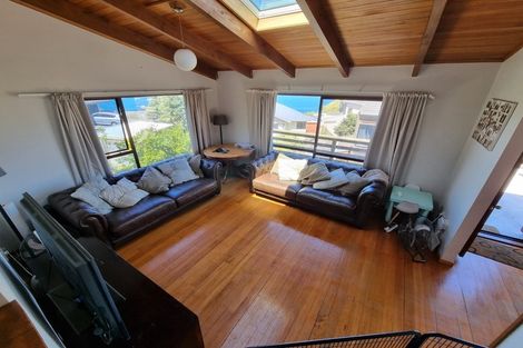 Photo of property in 5a Dennis Way, Island Bay, Wellington, 6023
