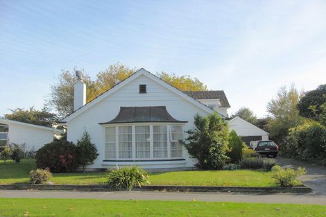 Photo of property in 23 Tuirau Place, Ilam, Christchurch, 8041