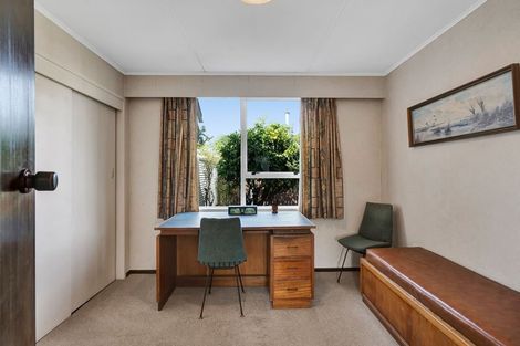 Photo of property in 13 Quin Crescent, Hawera, 4610