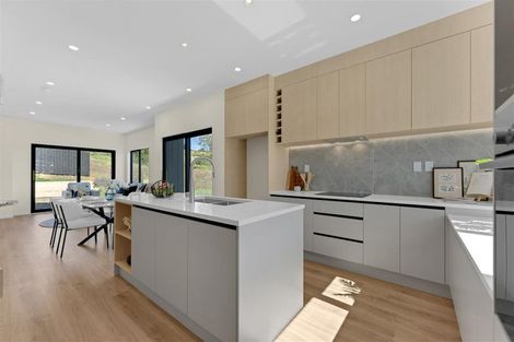 Photo of property in 20 Piringa Road, Pukekohe, 2120