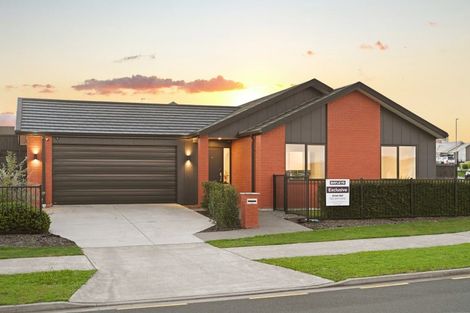 Photo of property in 15 Timatanga Road, Temple View, Hamilton, 3218