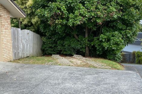 Photo of property in 17 Meteor Place, Schnapper Rock, Auckland, 0632