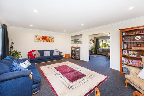 Photo of property in 34 Hazelhurst Line, Kelvin Grove, Palmerston North, 4470