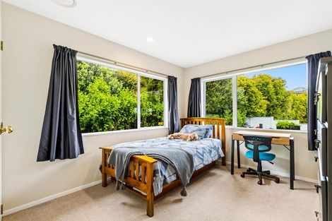 Photo of property in 22 Ballini Rise, West Harbour, Auckland, 0618