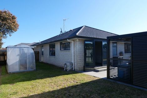 Photo of property in 20 Spackman Crescent, Paraparaumu, 5032