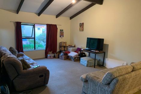 Photo of property in 7 Craigbank Avenue, New Lynn, Auckland, 0600