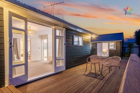 Photo of property in 1 Davis Crescent, Elderslea, Upper Hutt, 5018