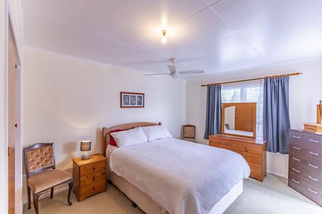 Photo of property in 65 Great North Road, Waipawa, 4210