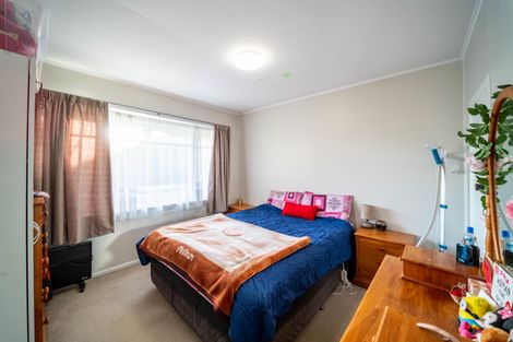 Photo of property in 2/8 Jennifer Place, Papatoetoe, Auckland, 2025