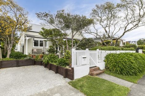Photo of property in 15 Marsden Avenue, Karori, Wellington, 6012