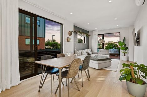 Photo of property in 33 Waka Moana Drive, Hobsonville, Auckland, 0616