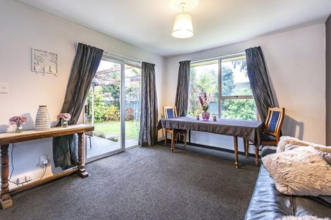 Photo of property in 45 Oakley Crescent, Hornby, Christchurch, 8042