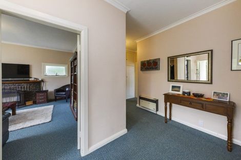Photo of property in 27 Hardie Street, Hokowhitu, Palmerston North, 4410