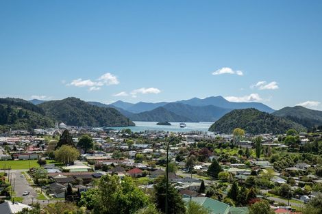 Photo of property in 16 Kakapo Rise, Picton, 7220
