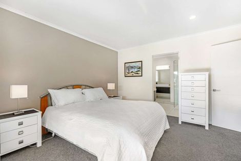 Photo of property in 39 Waikawa Road, Picton, 7220